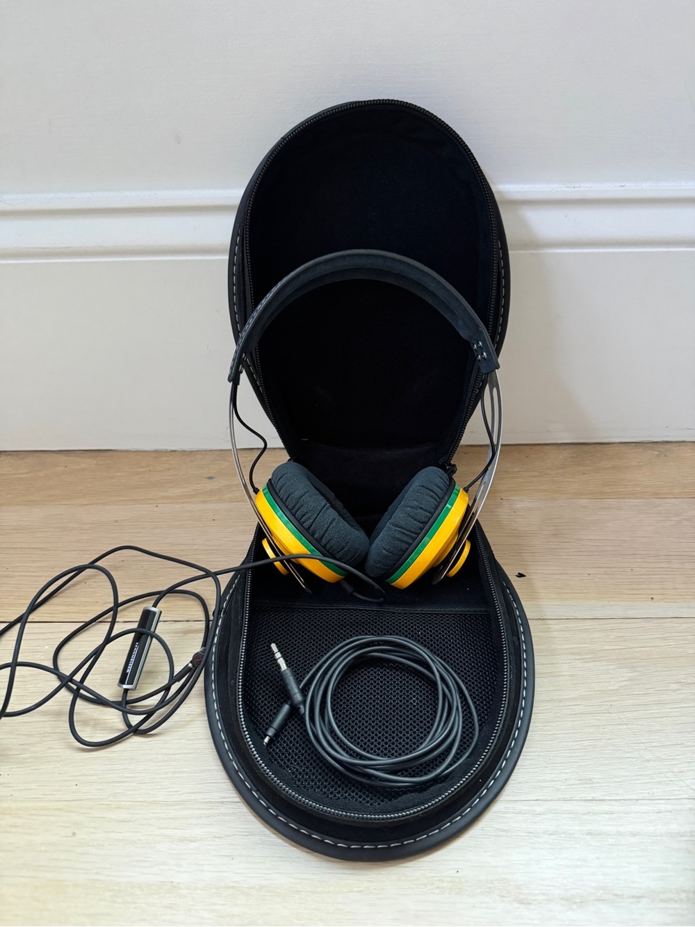 Sennheiser Momentum On Ear Headphones with Original Carrying Case